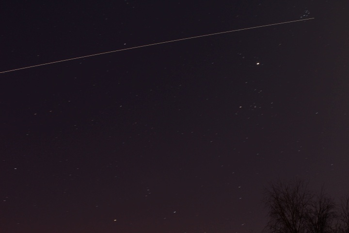 ISS Strichspur im Tor der Ekliptik