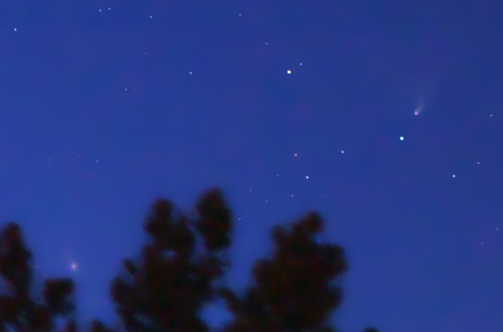 Komet PANSTARRS neben der Andromedagalaxie